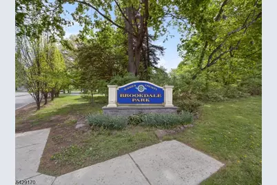 653 Ridgewood Avenue, Bloomfield, NJ 07003 - Photo 29