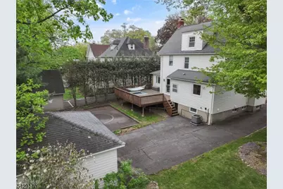 653 Ridgewood Avenue, Bloomfield, NJ 07003 - Photo 25