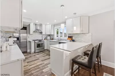 372 Newton St, North Plainfield, NJ 07060 - Photo 5