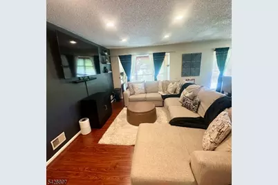 4001 Riddle Ct, Bridgewater, NJ 08807 - Photo 5