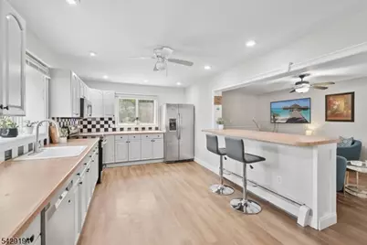 11 Knoll Dr, Denville, NJ 07866 - Photo 19