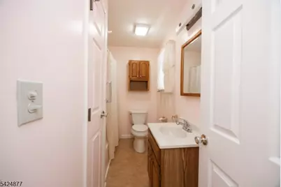 8 Dale Trl, Hopatcong, NJ 07843 - Photo 13