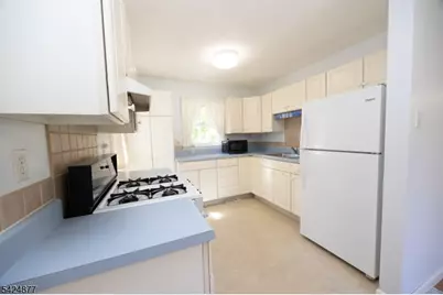 8 Dale Trl, Hopatcong, NJ 07843 - Photo 7