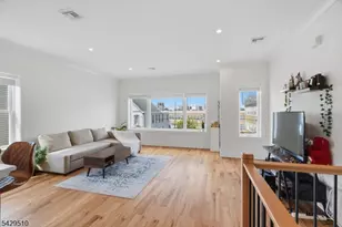 31 Patterson St, Harrison, NJ 07029 - Photo 5