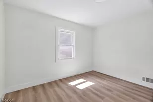 414 S Pine Ave, Sayreville, NJ 08879 - Photo 27
