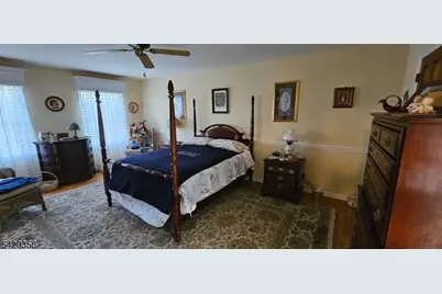 309 Paul Ct, Wyckoff Township, NJ 07481 - Photo 27