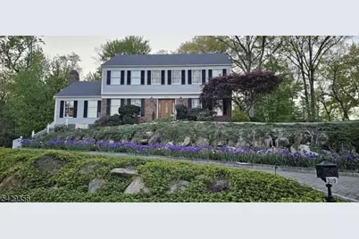 309 Paul Ct, Wyckoff Township, NJ 07481 - Photo 3