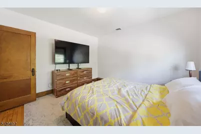 37 Buena Vista Ave, Hawthorne, NJ 07506 - Photo 17