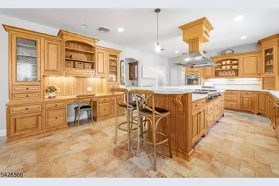 9 Pennbrook Ct, Montville Township, NJ 07045 - Photo 9