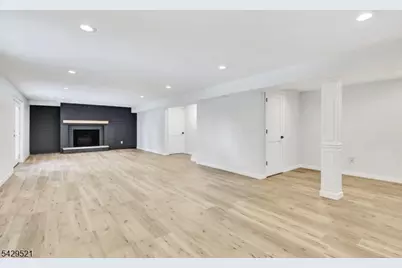 136 Carlough Rd, Upper Saddle River, NJ 07458 - Photo 25