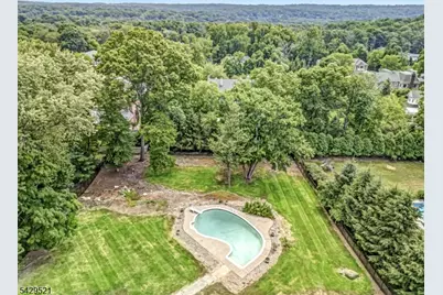 136 Carlough Rd, Upper Saddle River, NJ 07458 - Photo 29