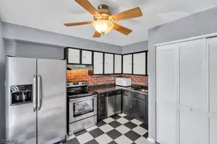 585-1 Auten Rd, Hillsborough Township, NJ 08844 - Photo 9