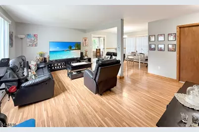 2 Pine St, Mount Olive, NJ 07828 - Photo 9