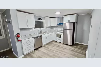 42 Oneida Ave, Parsippany, NJ 07034 - Photo 5