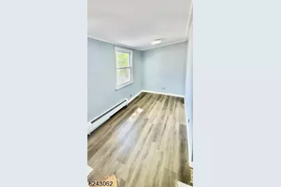 42 Oneida Ave, Parsippany, NJ 07034 - Photo 7