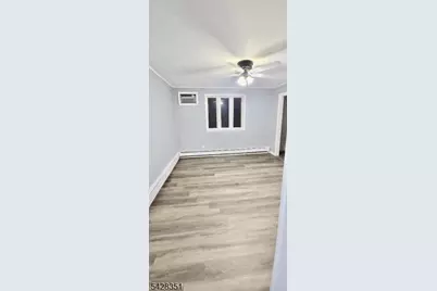 42 Oneida Ave, Parsippany, NJ 07034 - Photo 9
