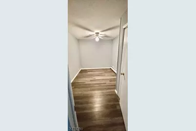42 Oneida Ave, Parsippany, NJ 07034 - Photo 13