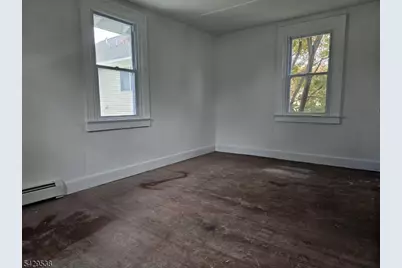 34 Walnut Ave, Pompton Lakes, NJ 07442 - Photo 7