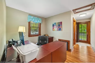 8 Brookside Pl, Livingston, NJ 07039 - Photo 15