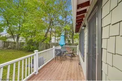 8 Brookside Pl, Livingston, NJ 07039 - Photo 3