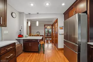 8 Brookside Pl, Livingston, NJ 07039 - Photo 11