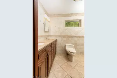 19 Highview Ter, Cedar Grove, NJ 07009 - Photo 15