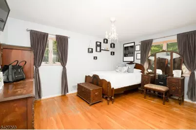 19 Highview Ter, Cedar Grove, NJ 07009 - Photo 13