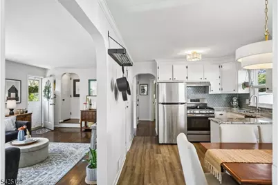 11 Caldwell Terrace, West Orange Township, NJ 07052 - Photo 5