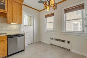 40 Franklin Pl, Morris Plains, NJ 07950 - Photo 15