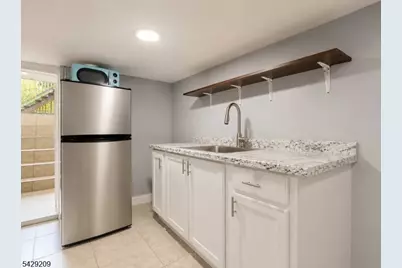 57 Highland St, Paterson, NJ 07524 - Photo 23