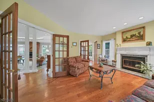 8 Chestnut St, Washington Township, NJ 07853 - Photo 7