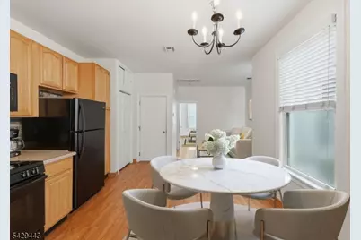 394 Woodlawn Ave #2, Jersey City, NJ 07305 - Photo 5