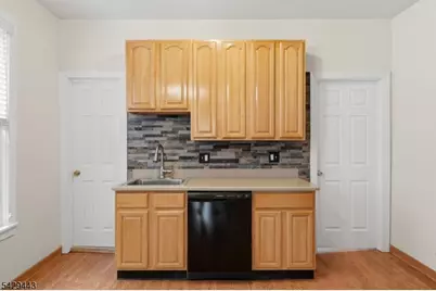 394 Woodlawn Ave #2, Jersey City, NJ 07305 - Photo 15