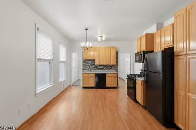 394 Woodlawn Ave #2, Jersey City, NJ 07305 - Photo 11