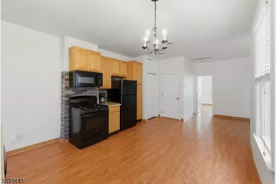 394 Woodlawn Ave #2, Jersey City, NJ 07305 - Photo 7