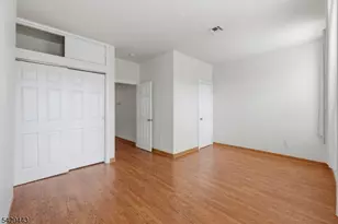 394 Woodlawn Ave, Jersey City, NJ 07305 - Photo 25
