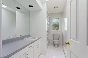 767 Kingsland Ave, Ridgefield, NJ 07657 - Photo 27