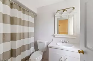 767 Kingsland Ave, Ridgefield, NJ 07657 - Photo 15