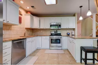 115 Constitution Way, Bernards Township, NJ 07920 - Photo 11