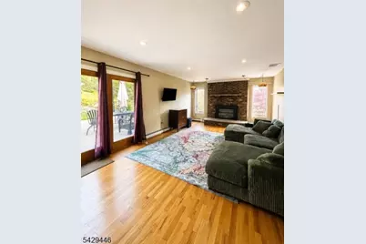 48 Silver Grove Rd, Hardyston Township, NJ 07460 - Photo 13
