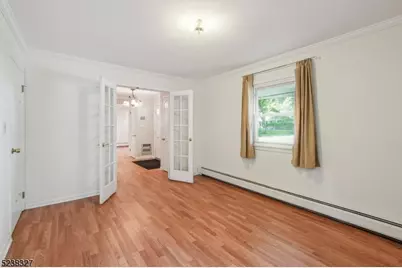 18 Redwood Rd, Livingston, NJ 07039 - Photo 11