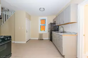 120 Sunset Ave, Newark, NJ 07106 - Photo 13