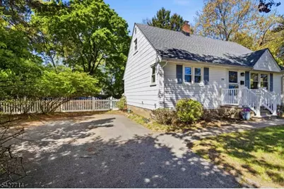170 Marion Ct, Pompton Lakes, NJ 07442 - Photo 7