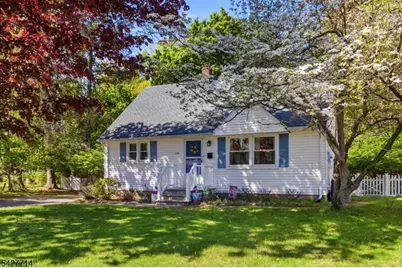 170 Marion Ct, Pompton Lakes, NJ 07442 - Photo 3
