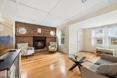 11 Oakdale Rd, Parsippany, NJ 07834 - Photo 3