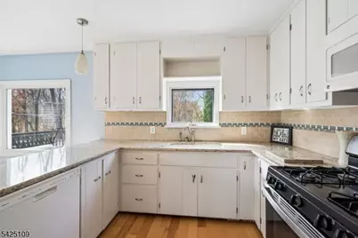 11 Oakdale Rd, Parsippany, NJ 07834 - Photo 17