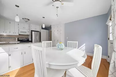 11 Oakdale Rd, Parsippany, NJ 07834 - Photo 13