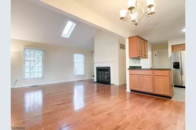 170 Smithfield Ct, Bernards Township, NJ 07920 - Photo 5