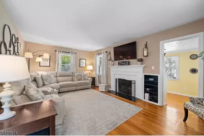 36 Burlington Rd, Clifton, NJ 07012 - Photo 3