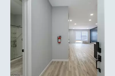 202-208 W 7th St #2C, Plainfield, NJ 07060 - Photo 3